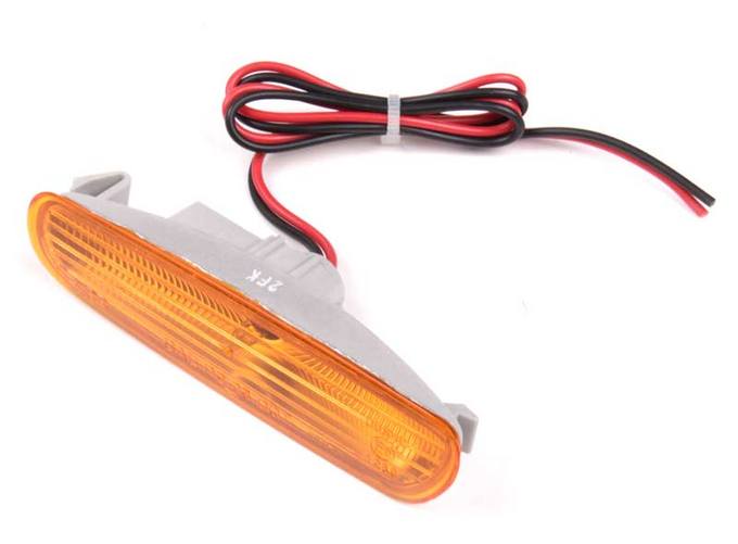 Volvo Side Marker Light - Driver Side (Amber) 30613665 - URO Parts 30613665